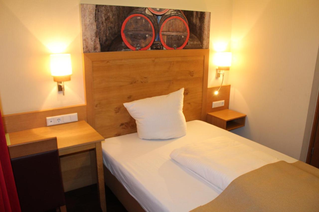 Hotel Brauereigasthof Amberger Kosching Luaran gambar